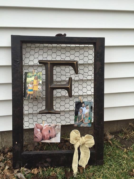 3. CHICKEN WIRE IN AN OLD PICTURE FRAME