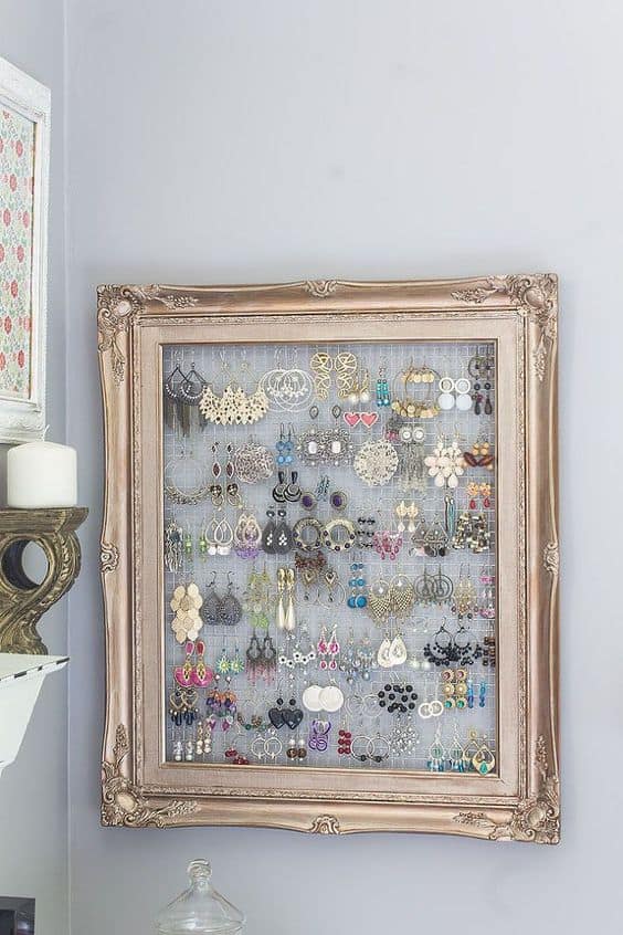 13. SUMPTUOUS JEWELRY ORGANIZER 