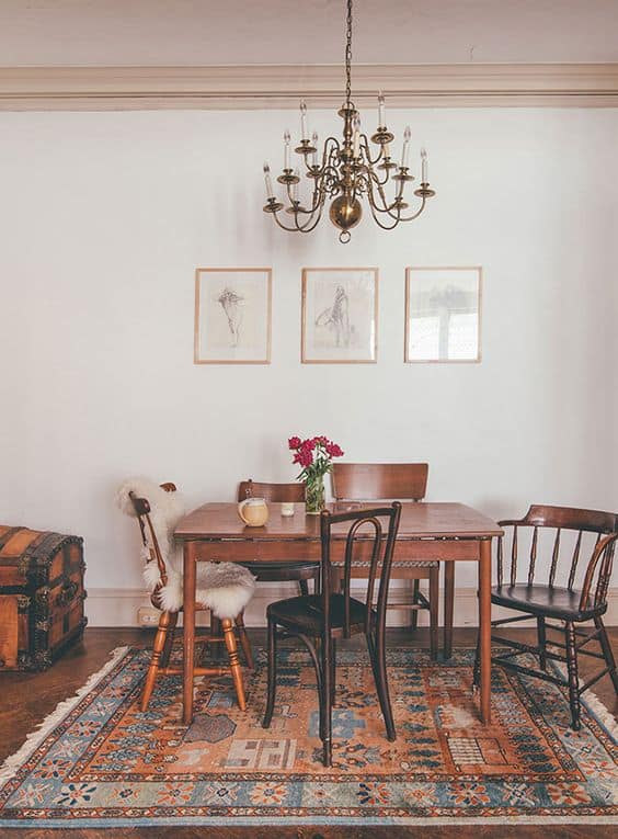traditional dinning chairs 12. DIFFERENT SUBDUED