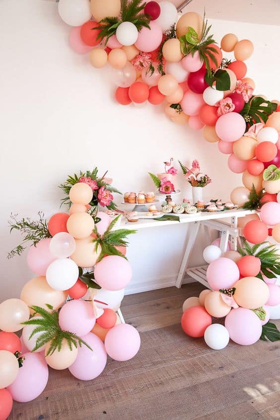 7. SHAPE EXOTIC DECOR WITH BALLOONS