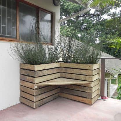 73. CORNER PALLET PLANTER WITH SEATING INCLUDED