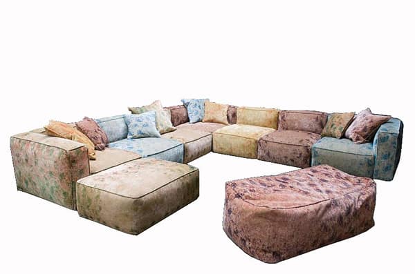 19. THE VELVET floor SOFA