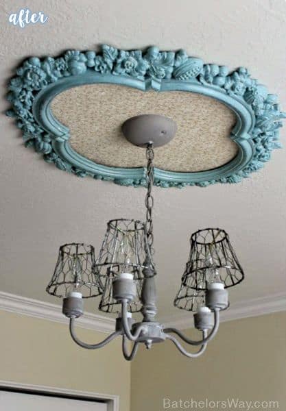 9. OLD PICTURE FRAMES CAN EMPHASIZE YOUR LIGHTING FIXTURE