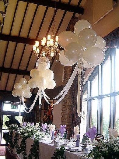 9. SHAPE FLOWER BOUQUETS WITH BALLOONS