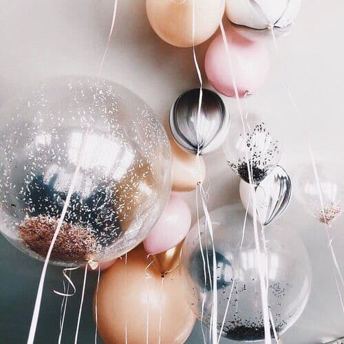 35 Simply Splendid DIY Balloon Decorations For Your Celebration15. BRING IN THE ARTISTIC COMPONENT