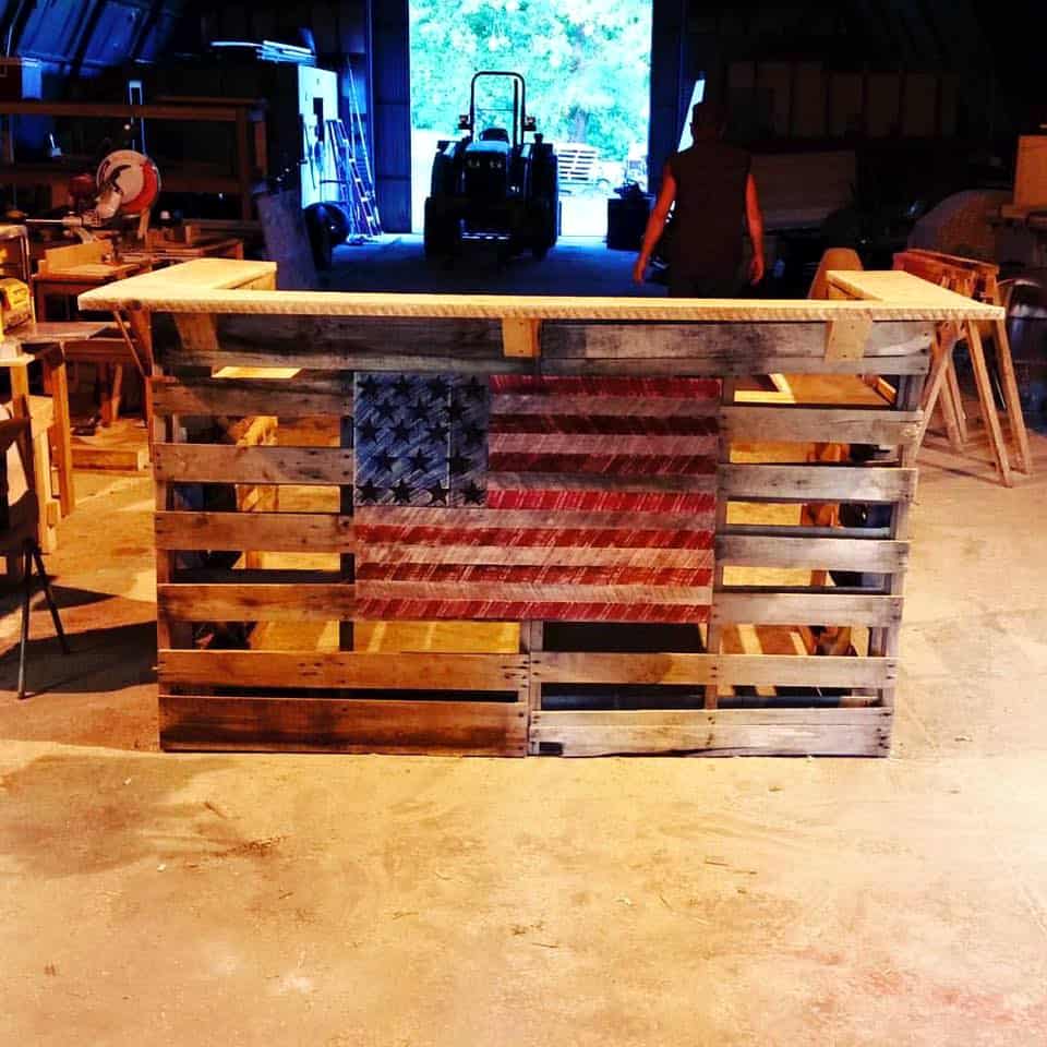 rustic yet moder pallet bar with American flag