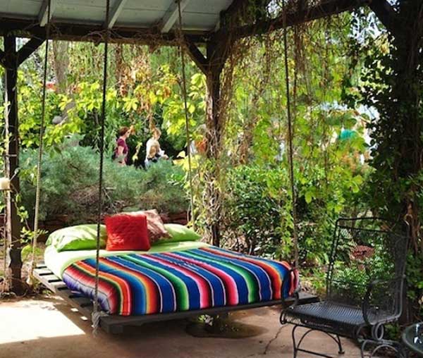 34 Colorful Bohemian Garden Designs to Embrace 16