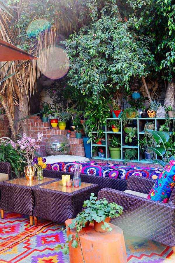 34 Colorful Bohemian Garden Designs to Embrace 3