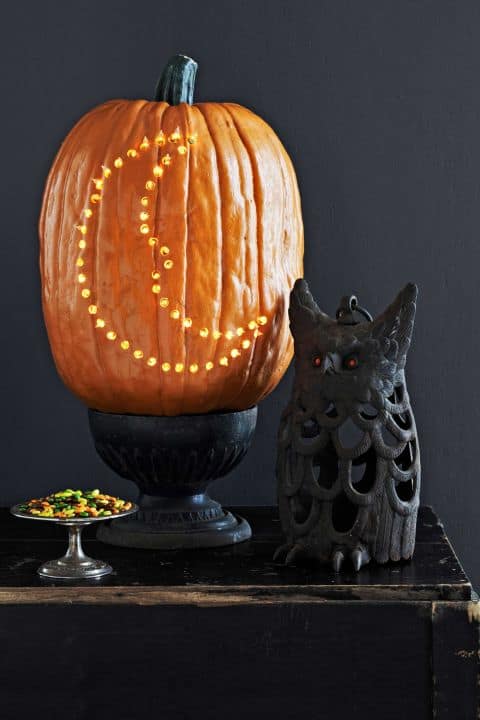 111. SHAPE A CRESCENT MOON IN YOUR PUMPKIN 