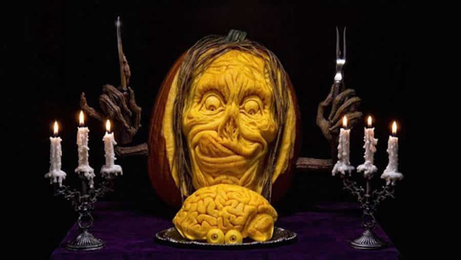 41. SCULPT AN EPIC PUMPKIN INSTALLATION 