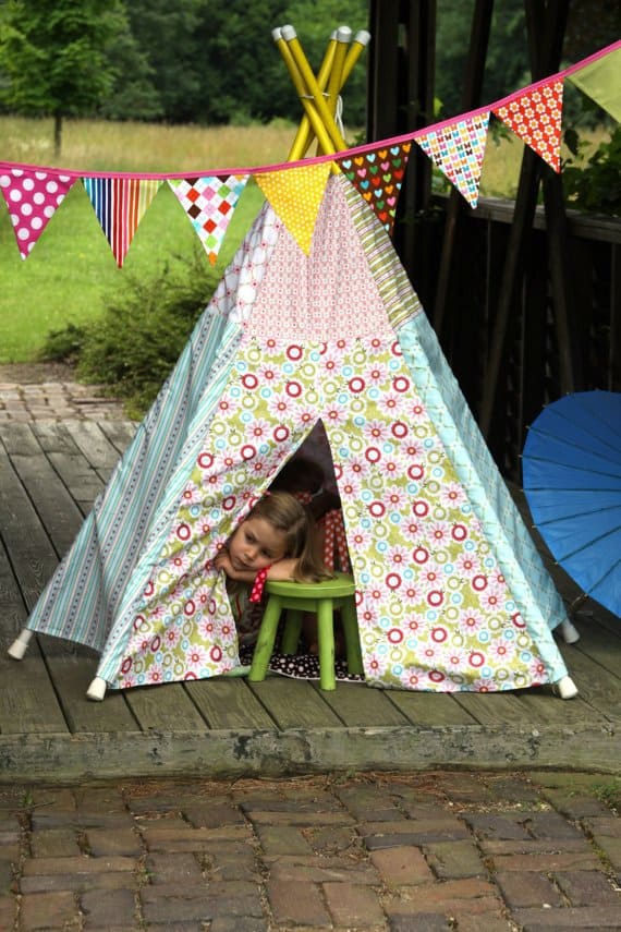 39 Swift and Insanely Fun DIY Tent for Kids 10