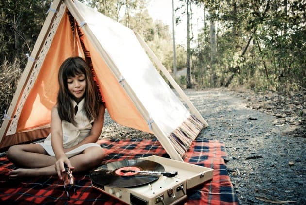 39 Swift and Insanely Fun DIY Tent for Kids 12