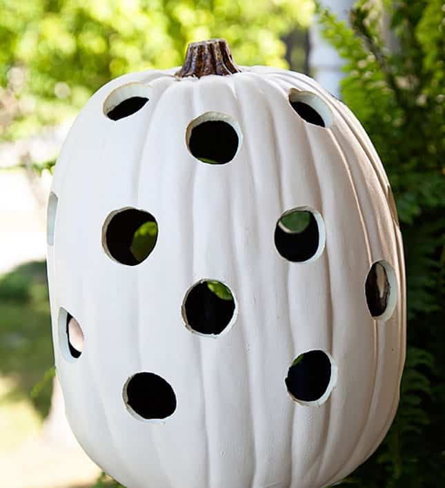 PolkaDotCarvedPumpkins1