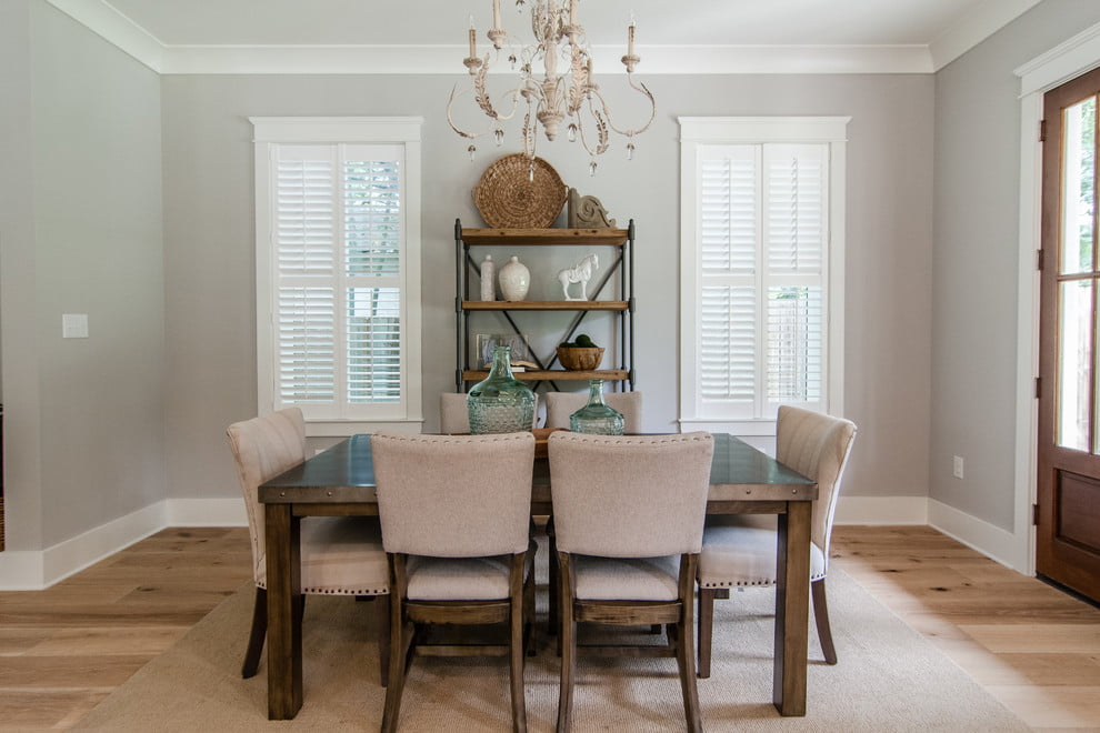 20 Fantastic Traditional Dining Room Interiors That Sparkle With Elegance 1