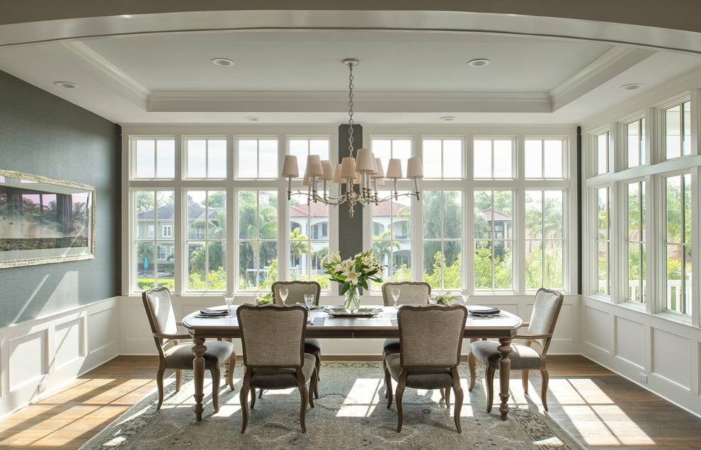 20 Fantastic Traditional Dining Room Interiors That Sparkle With Elegance 9