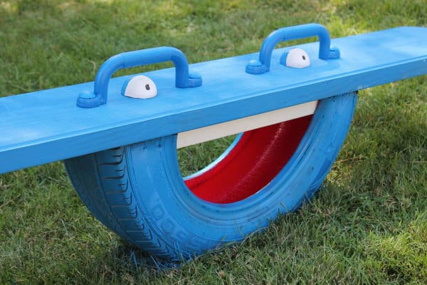 20 Ingenious DIY Tire Projects That You Can Add To Your Garden And Home Decor 13