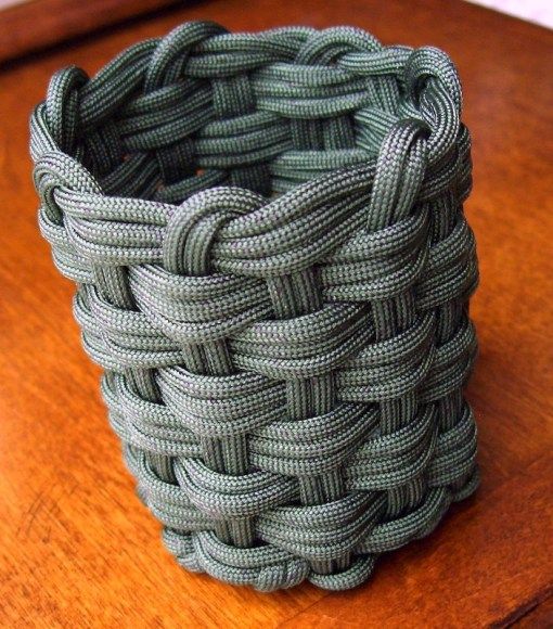 WOVEN PARACORD CAN KOOZIE