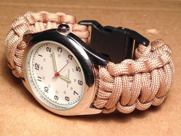 REPLACE YOUR WORN OUT LEATHER WATCH BAND WITH THIS STYLISH AND DURABLE PARACORD STRAP