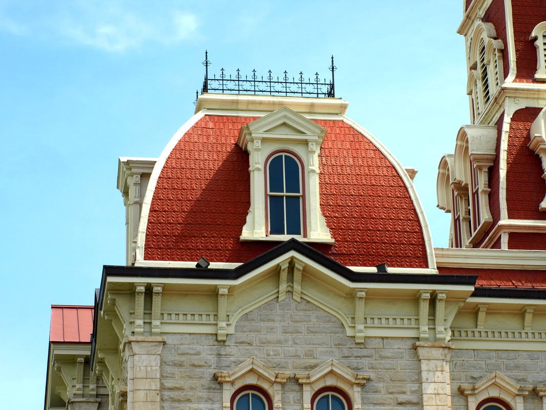 Convex mansard roof