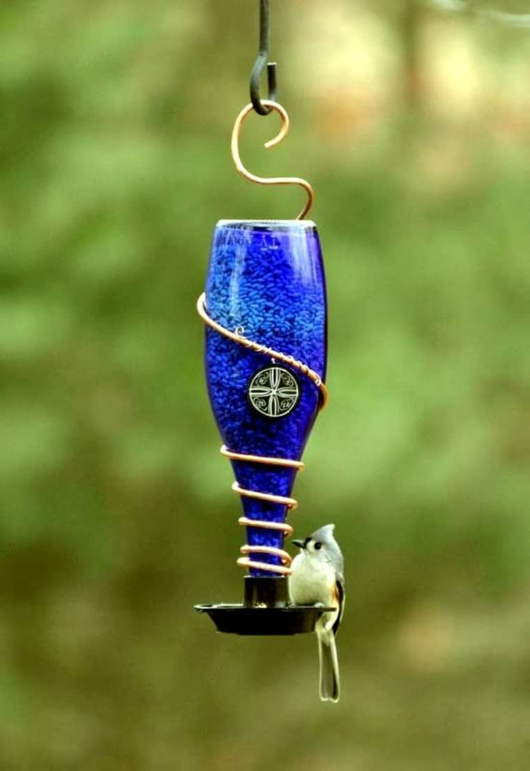 deco jardin bouteille en verre bleu