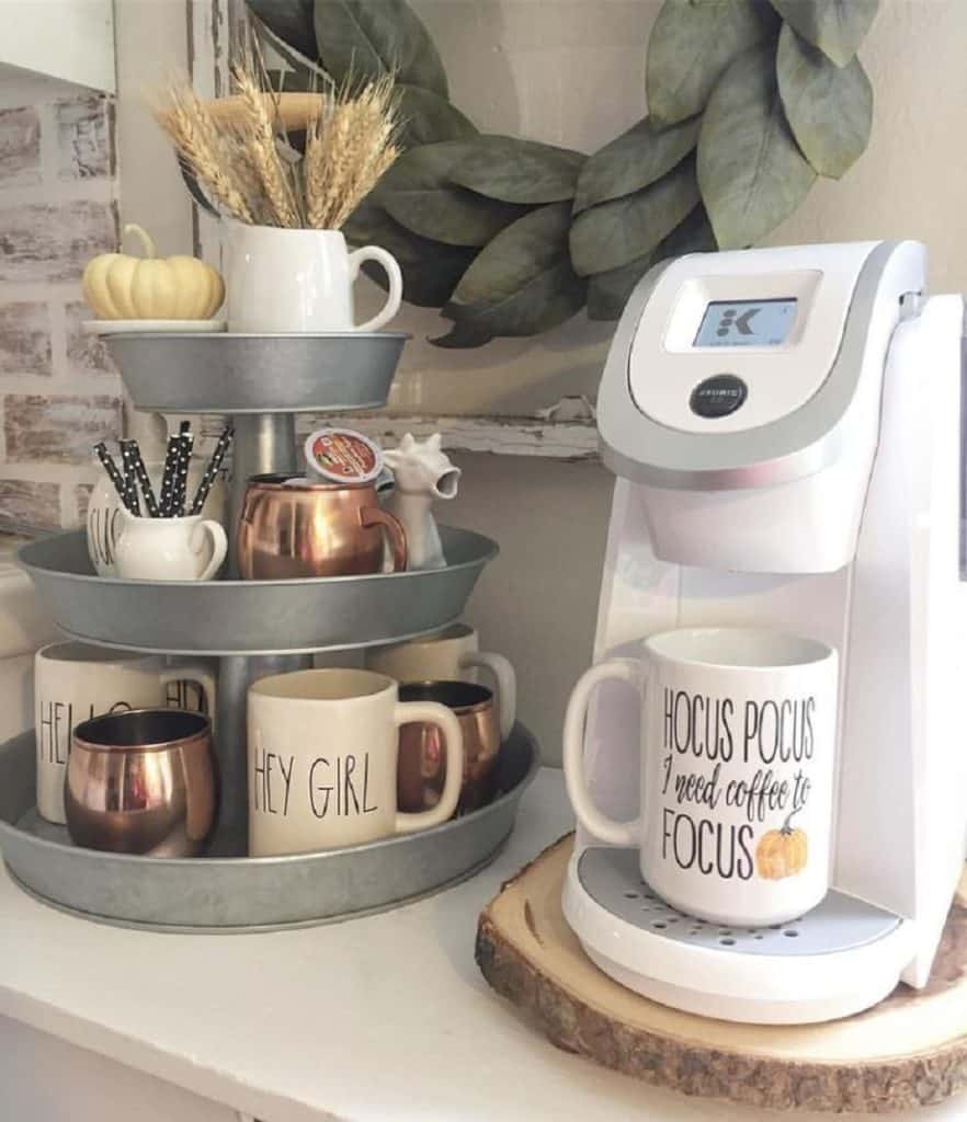 18 Ideas On How To Store Coffee Mugs In Your Decor Beautifully