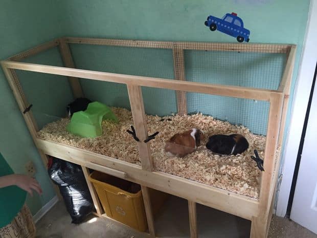  GUINEA PIG CAGE WITH EASY CLEANING