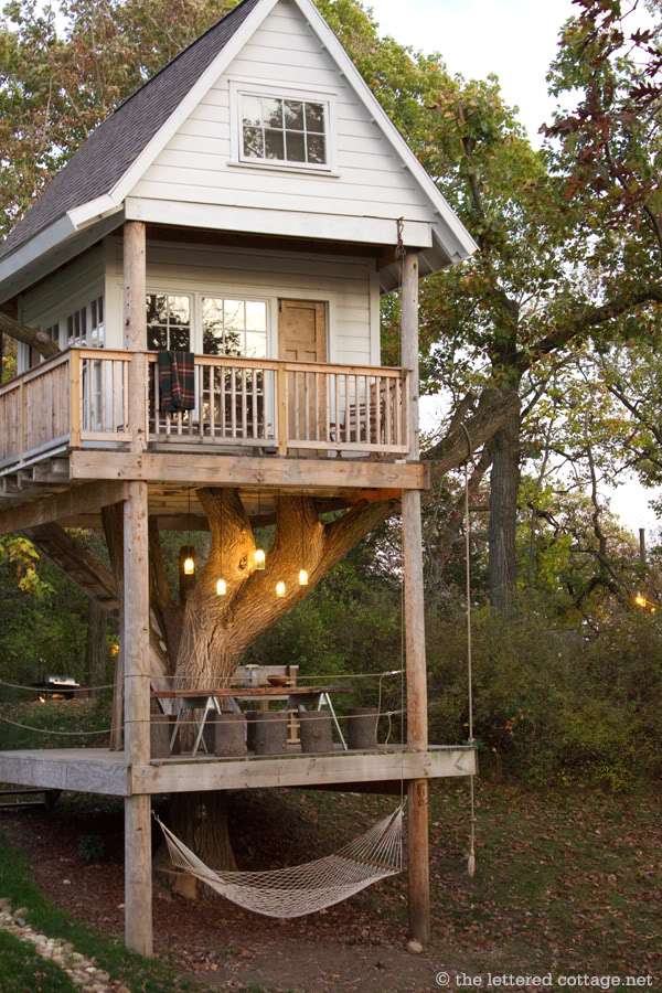 20. TREE HOUSE