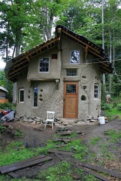 15. COB HOUSE