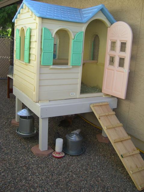 THE REPURPOSED DOLL HOUSE