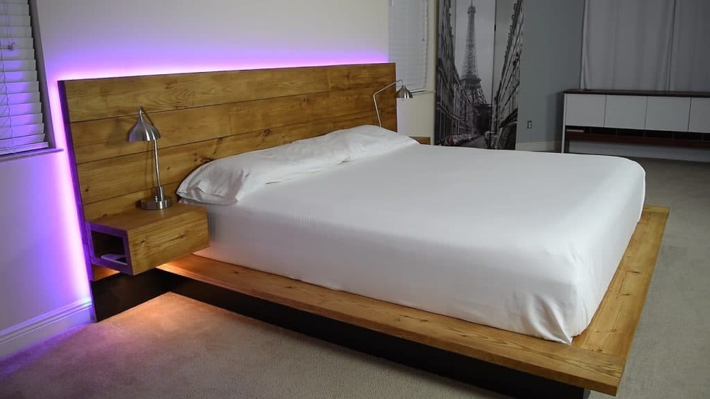 DIY PLATFORM BED WITH FLOATING NIGHTSTANDS