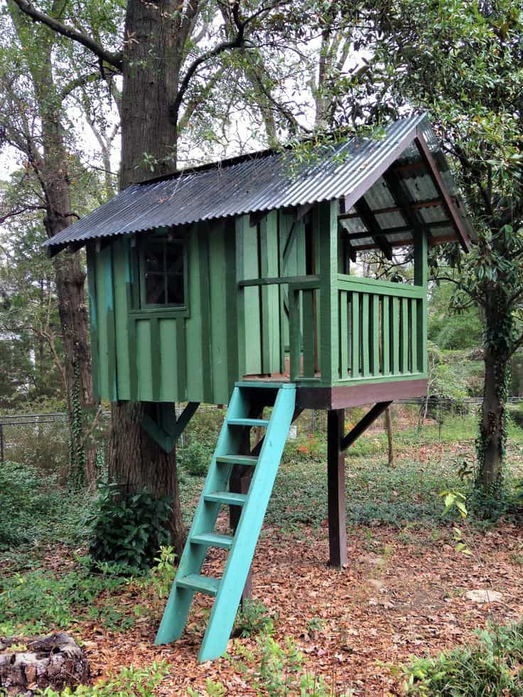 THE OTHER SIMPLE TREE HOUSE