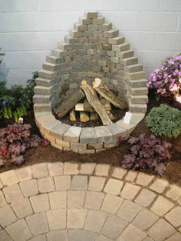 PEACOCK TAIL FIRE PIT
