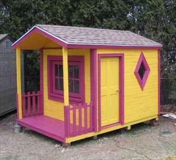 THE PALLET PLAYHOUSE