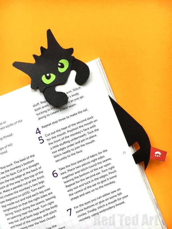 ‘HOW TO TRAIN YOUR DRAGON’ INSPIRED BOOKMARK