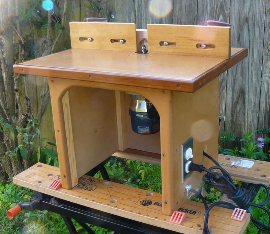 DAN’S BENCHTOP ROUTER TABLE