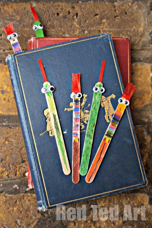 EASY BOOKMARKS MADE WITH CRAFT STICKS