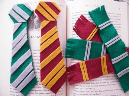 ANOTHER HARRY POTTER BOOKMARK