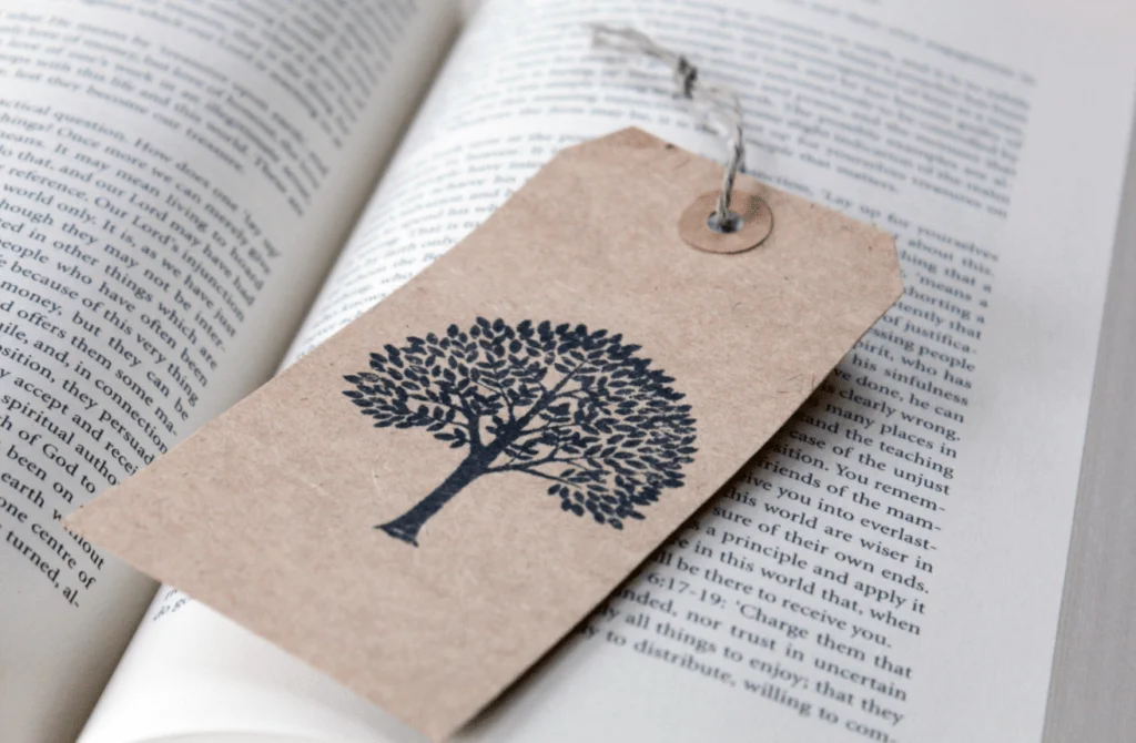 BOOKMARKS MADE OUT OF GIFT TAGS