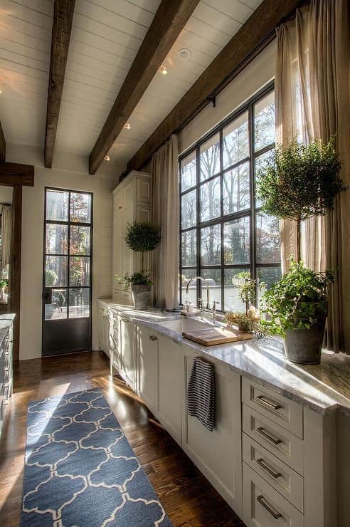 LARGE WINDOWS kitchen