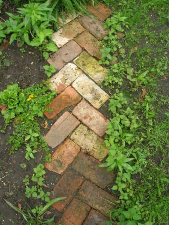 46. Use a Herringbone Brick Pattern Edge 