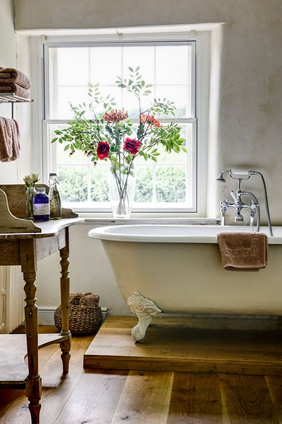 7. Large Wooden Planks Floor the Bathroom