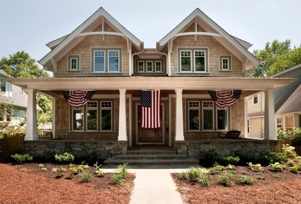 Natural shingle craftsman wiht American flag