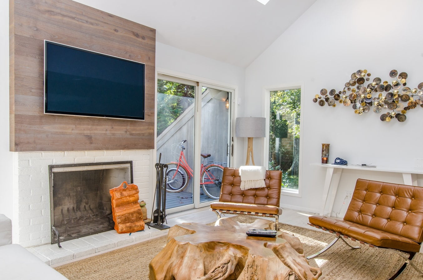 9 Best Pull Down TV Mounts to Use in 2019 1