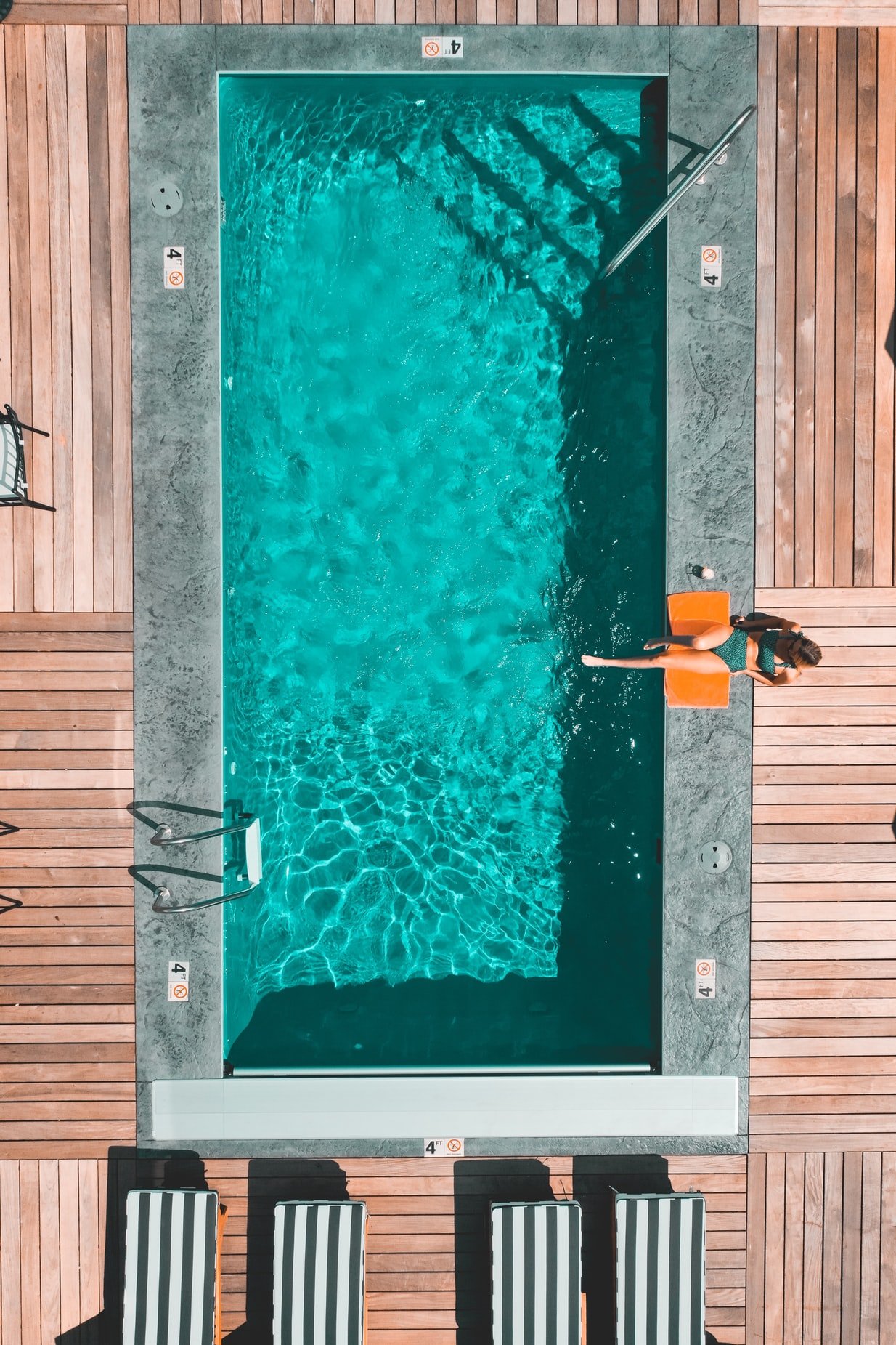 Swimming Pool Paint Buyer’s Guide