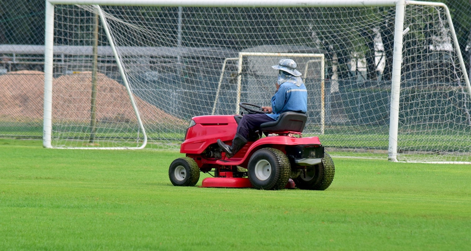 13 Best Riding Lawn Mowers of 2020 04