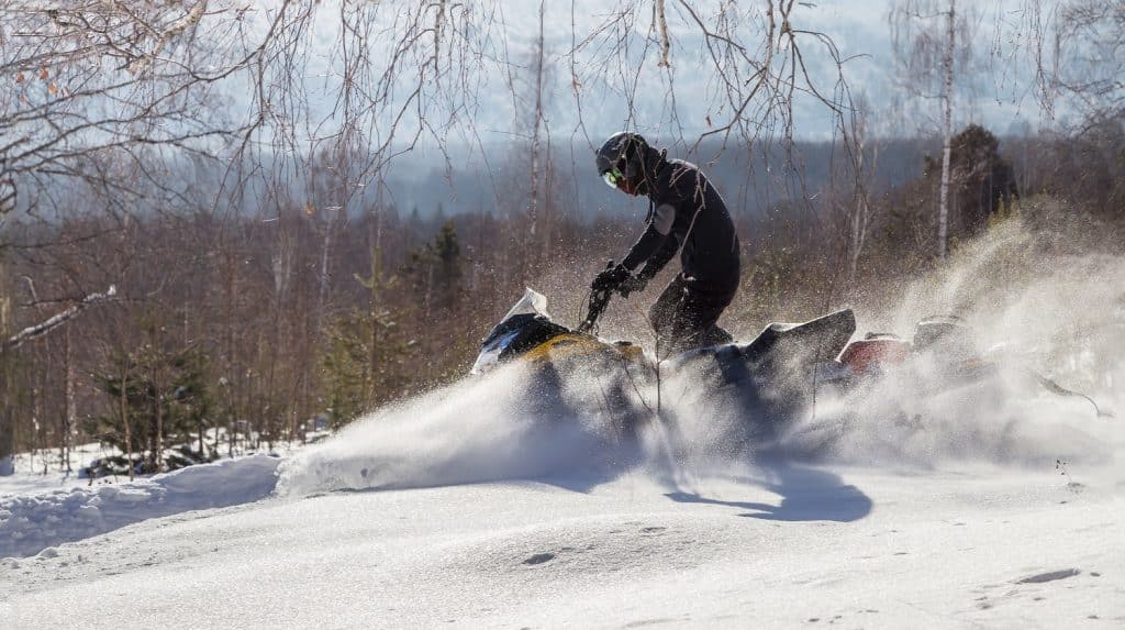 10 Best Snowmobile Lifts Reviews + Guide