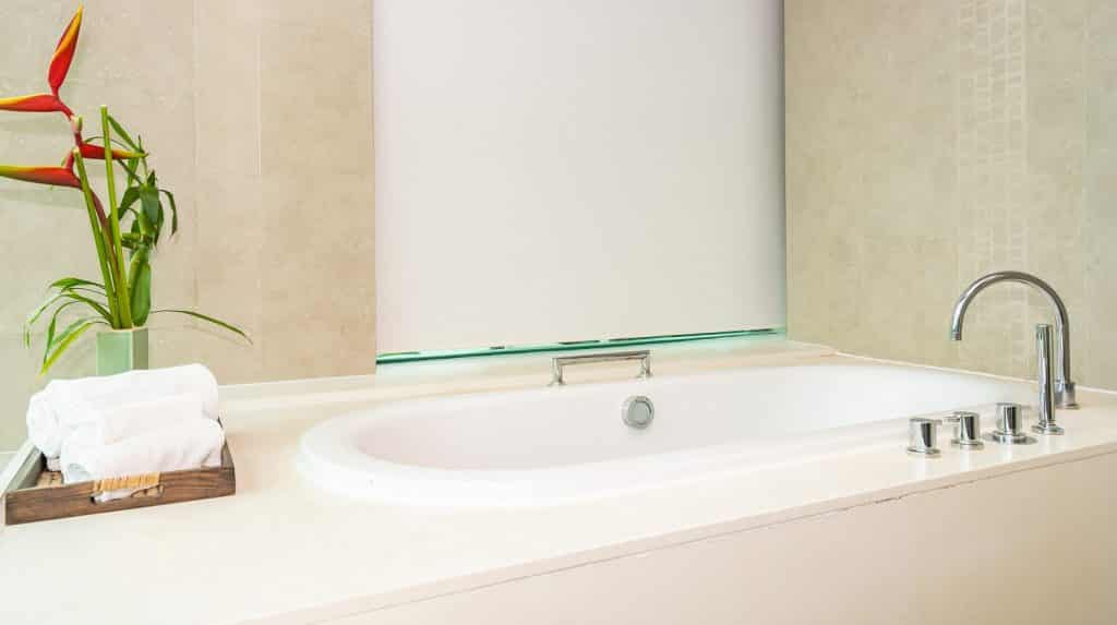 10 Best Alcove Bathtubs Of 2023 Reviews & Buying Guide