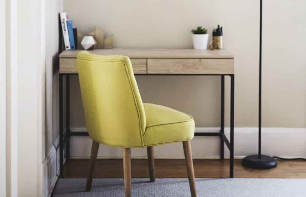13 Best Small Corner Tables To Consider In 2021