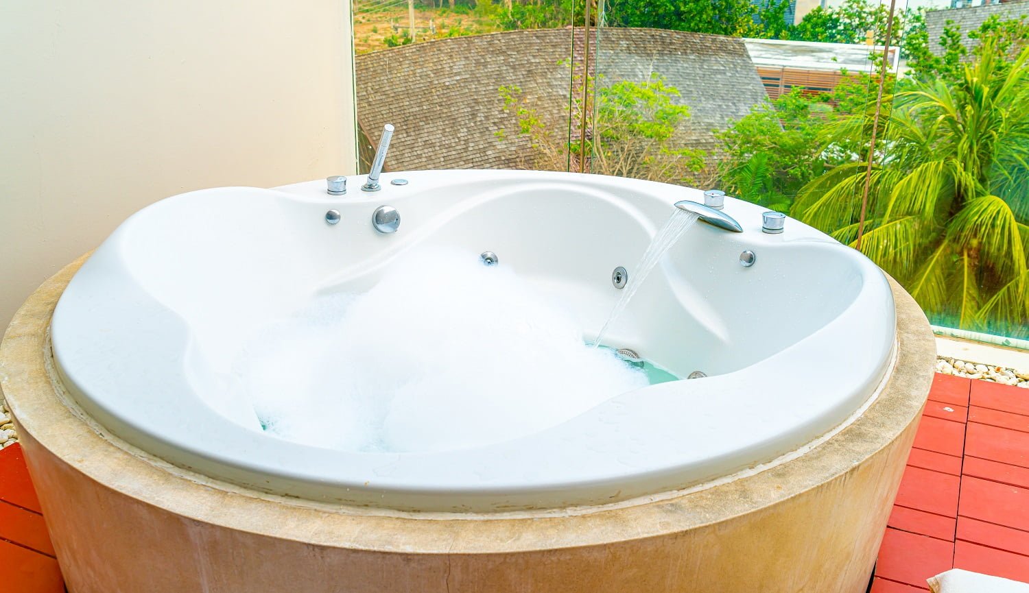 Jacuzz Best Places To Buy A Hot Tub decoration on balcony