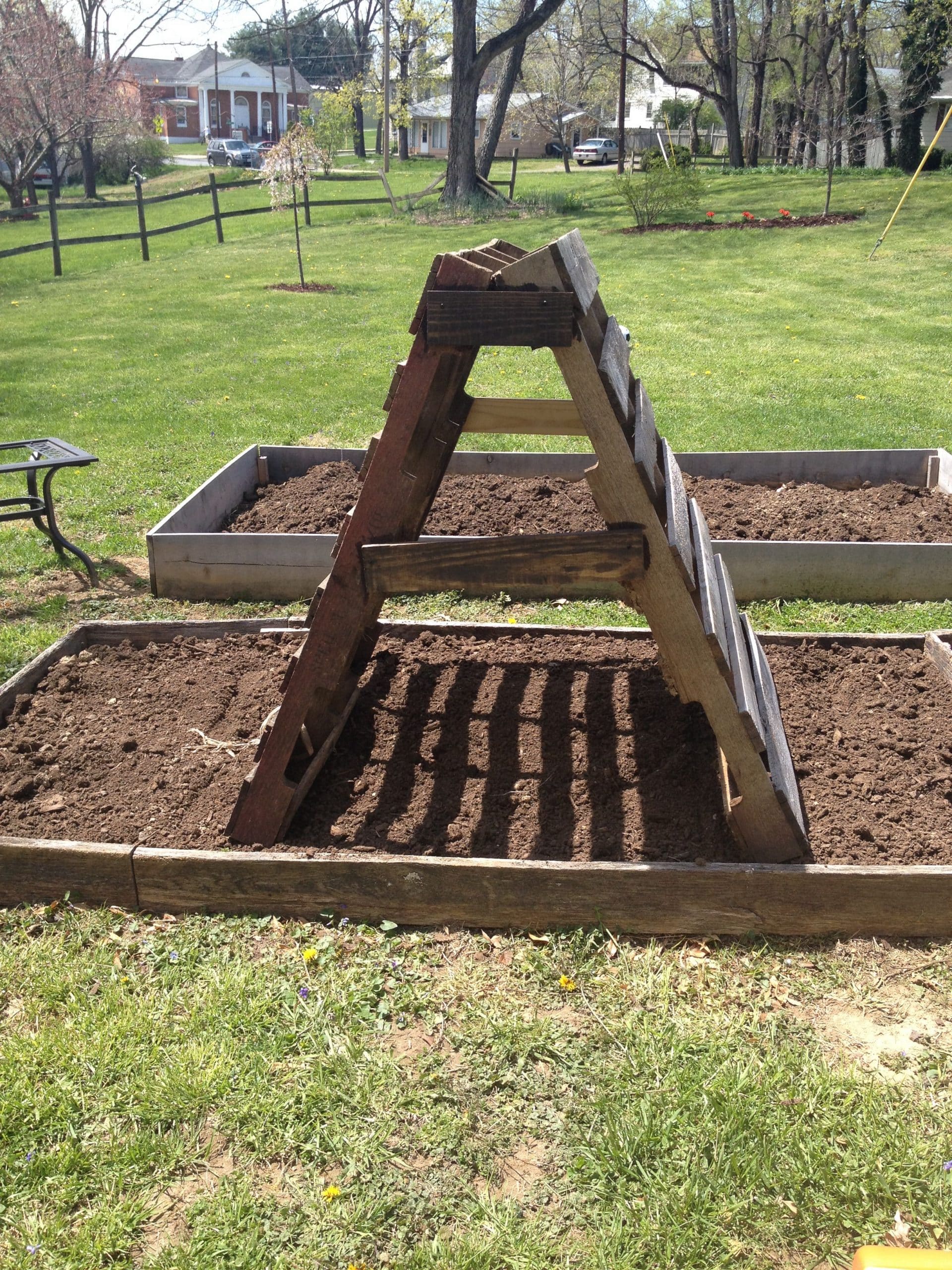 Pallet Cucumber Trellis